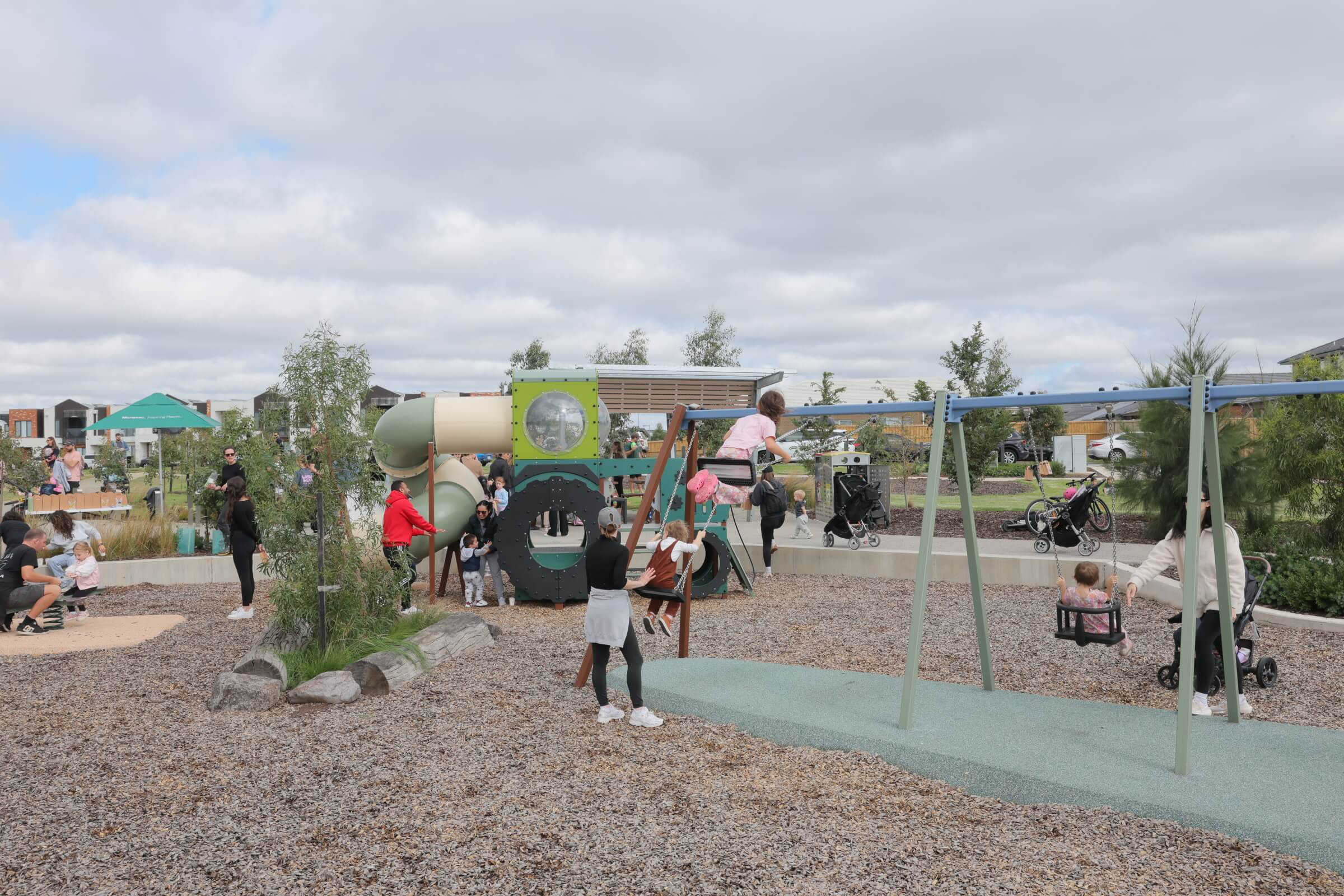 Kingsfield Community Comes Together for an Egg-citing Easter Celebration