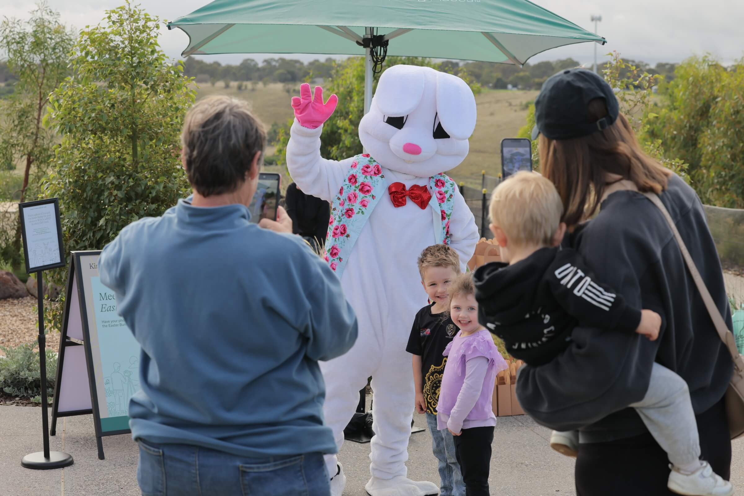 Kingsfield Community Comes Together for an Egg-citing Easter Celebration